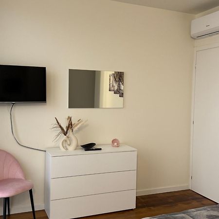 Deny & Carol'S House Apartment Somma Lombardo Luaran gambar