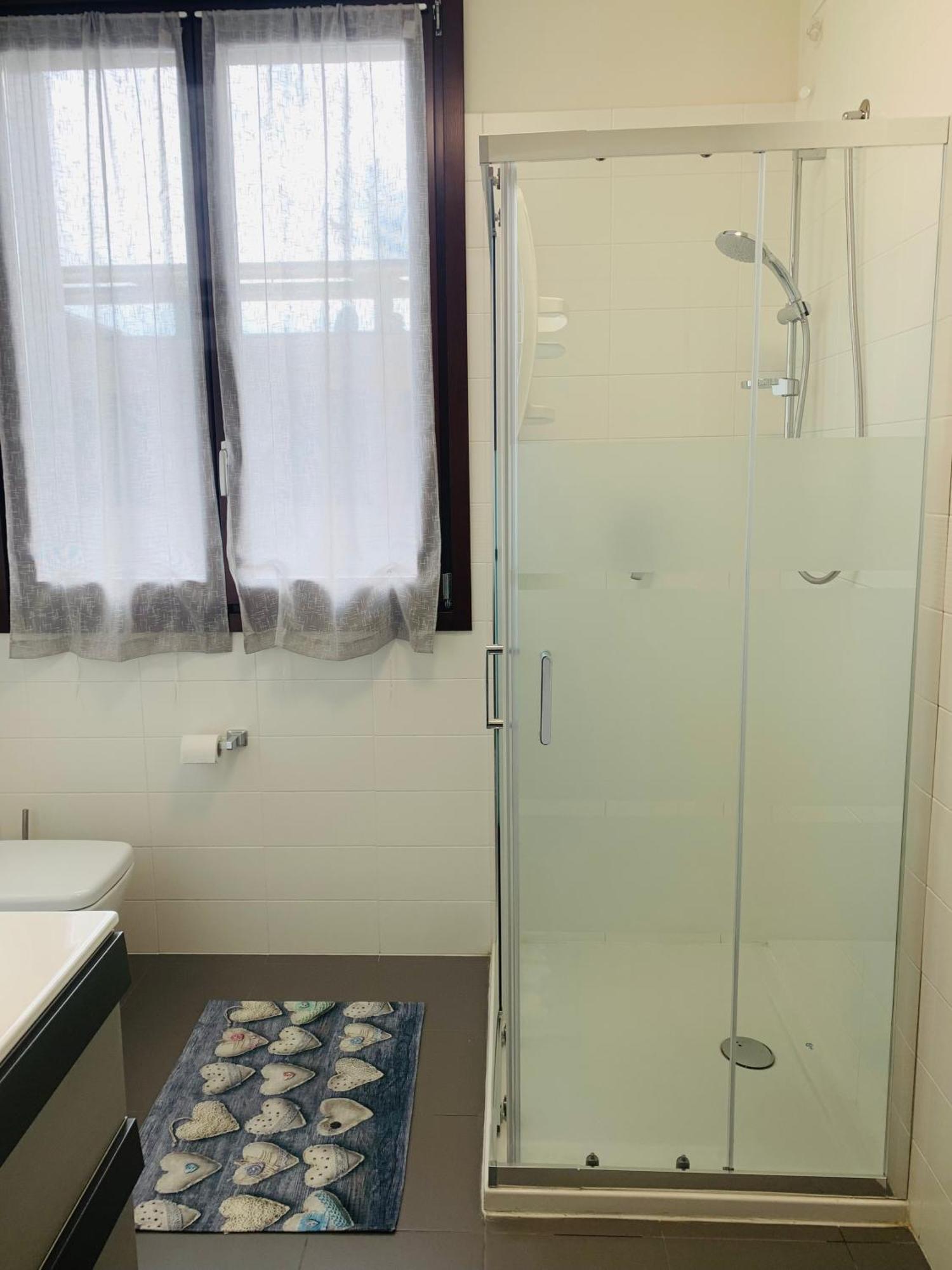 Deny & Carol'S House Apartment Somma Lombardo Luaran gambar